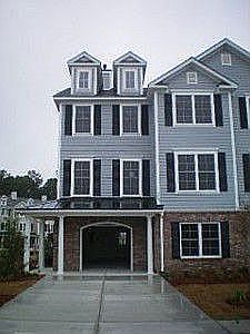 4004 Conant Rd