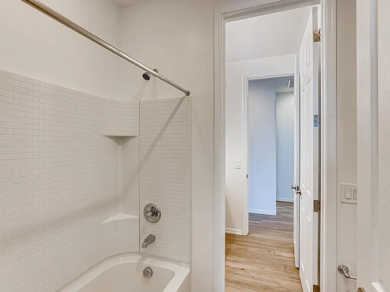 10819 W Lincoln St — Photo 20