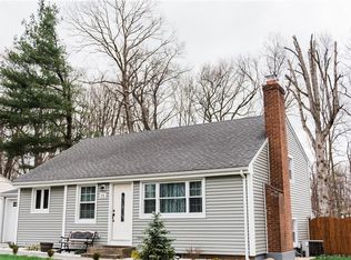 35 Woodhaven Dr, New Britain, CT 06053