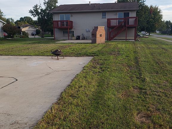 2nd image of 7902 Murrelet St