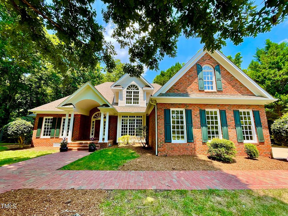 1st image of 21 Covington Ln