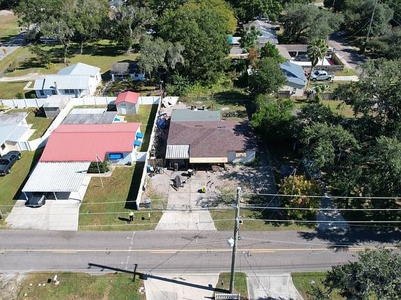 3rd image of 827 Meridian Ave