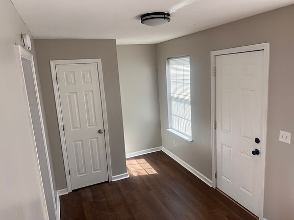 Front Bedroom/Office