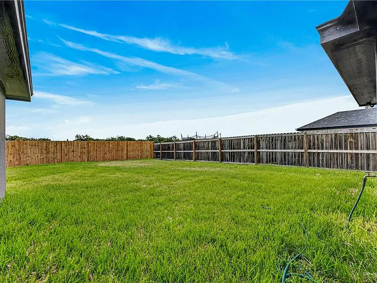 1417 W Dawes Ave — Photo 16