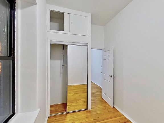 5th image of 221 W 105th St APT 1RW