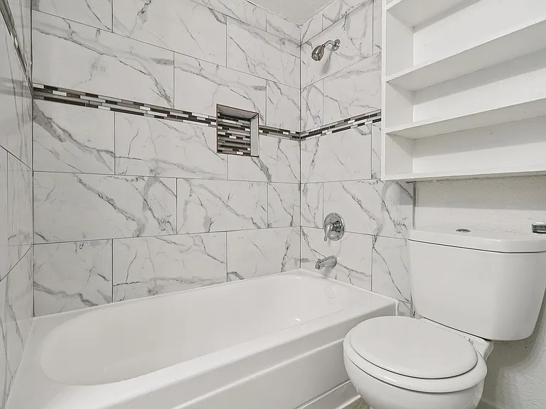 11-web-or-mls-Dumfries Dr Unit 159-S2802-011