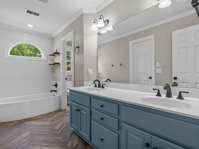 101 Hollingwood Dr — Photo 20