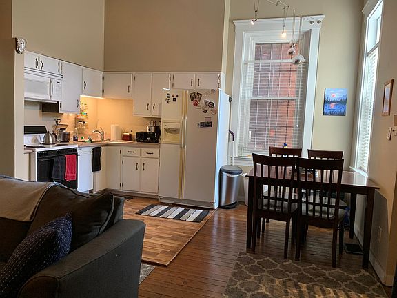 5th image of 1877 Walker St APT 2