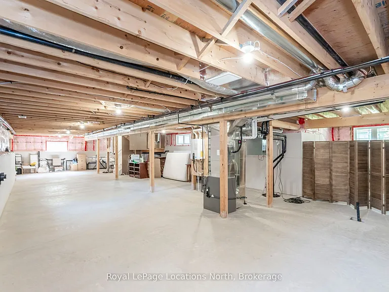 15 Pinecone Ave — Photo 38