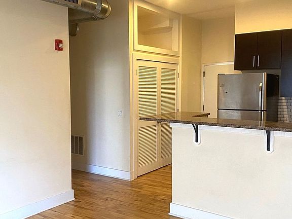 3rd image of 1234 N 30th St APT 4