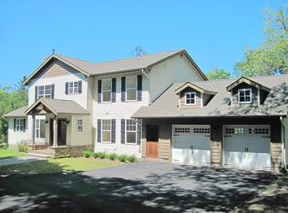 1068 Green Pond Rd, Newfoundland, NJ 07435