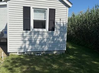 4 Pearl St, Hampton, NH 03842