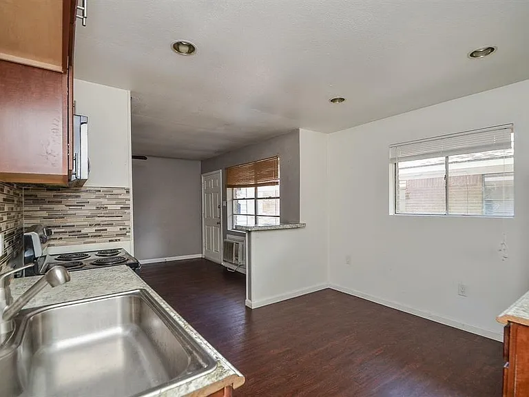 7521 Bauman Rd — Photo 3