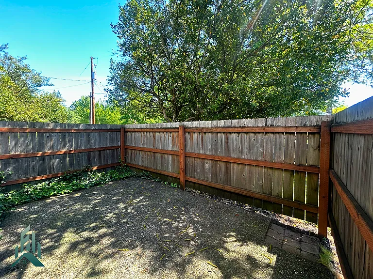 1823 NW Harrison Blvd #1823 — Photo 10