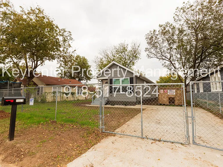 1623 N Atlanta Ave — Photo 3