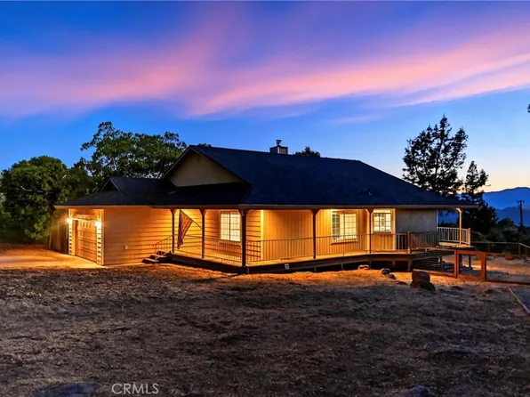 19231 Ravenhill Rd, Hidden Valley Lake, CA 95467