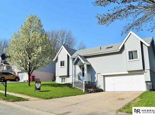 8414 S 142nd Ave, Omaha, NE 68138