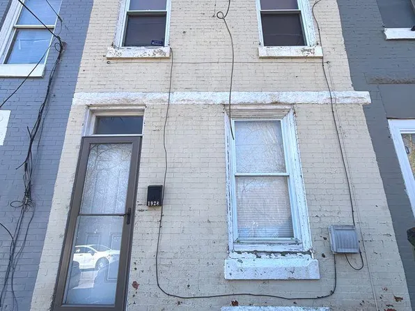 1928 W Ruscomb St, Philadelphia, PA 19141