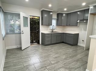 8806 Ramsgate Ave, Los Angeles, CA 90045