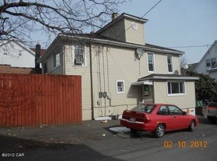 119 W Hemlock St, Hazleton, PA 18201