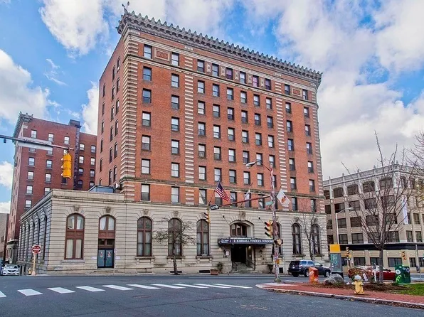 140 Chestnut St APT 607, Springfield, MA 01103