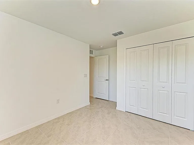 23444 Steeple Ave — Photo 21