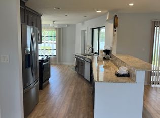 110 17th St, Belleair Beach, FL 33786