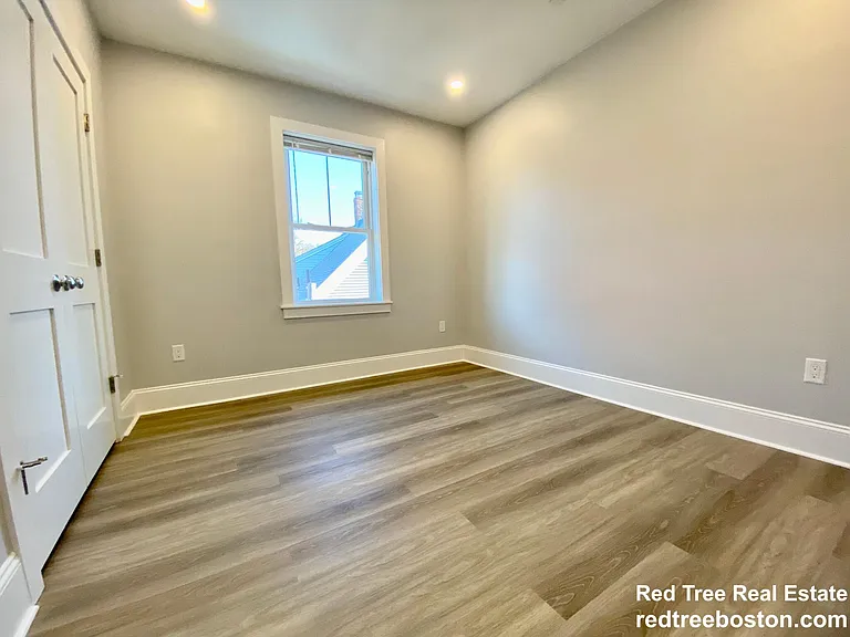 80 N Beacon St #80 — Photo 8