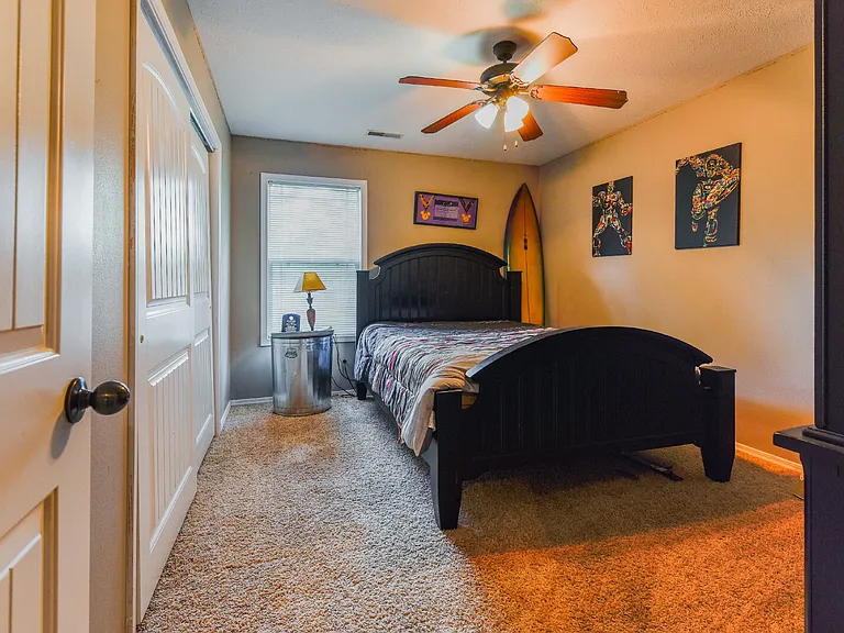 370 Southwoods Way — Photo 27