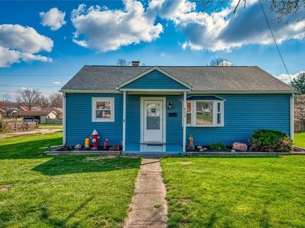 924 N Main St, Paris, IL 61944