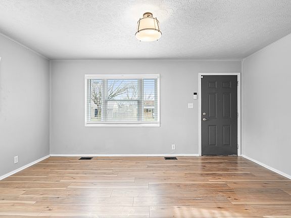3rd image of 2409 N Centennial St