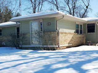 1221 Kellogg Ave, Janesville, WI 53546