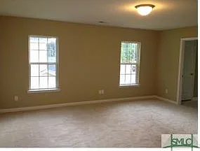 60 Lonnie Dr — Photo 9
