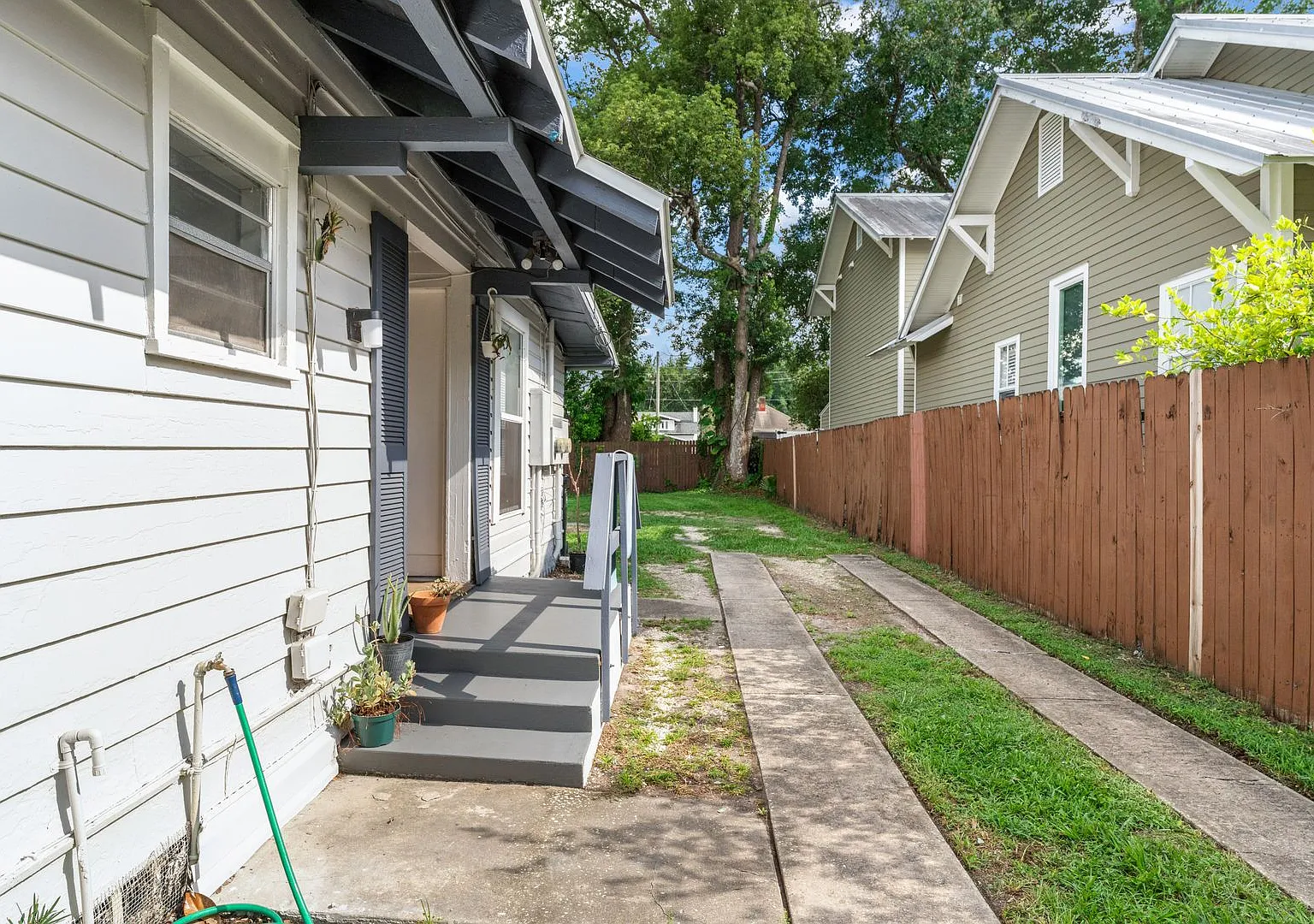 Charming 1-Bedroom Duplex in Orlando — Photo 4