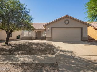 9041 N Shadow Rock Dr, Tucson, AZ 85743