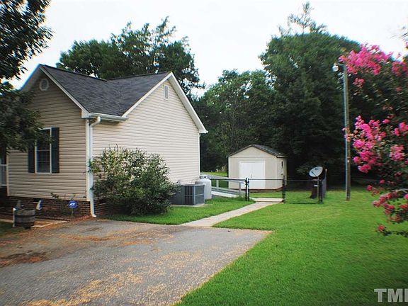 3rd image of 2546 Foxfire Ln