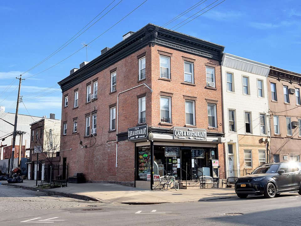1st image of 382 Van Brunt St Floor 1