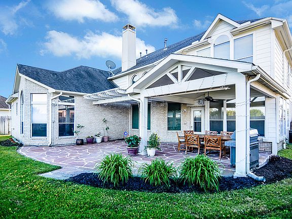 5th image of 5011 Briar Stone Ln