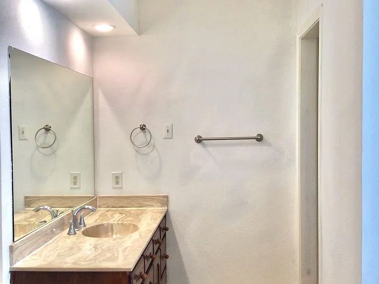 3825 Cheyenne St — Photo 10