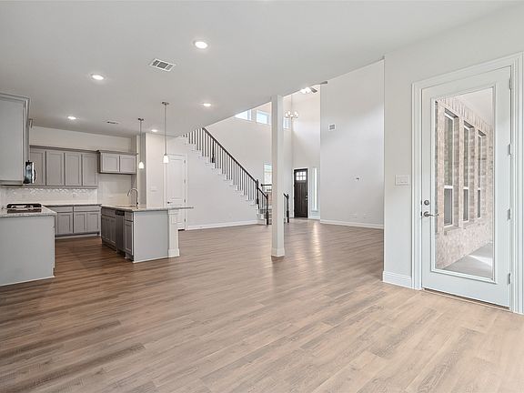 7th image of this home