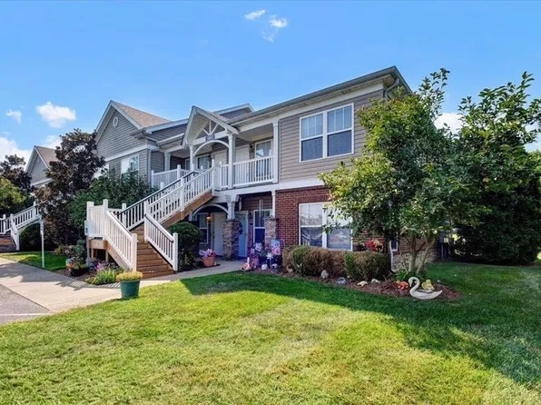 3802 Falcon Crest Dr Unit 232, Louisville, KY 40219
