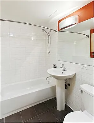 Sold by iList, LLC | media 21