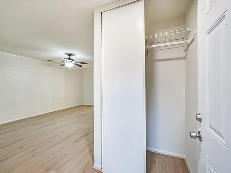 5917 Fairdale Ln #10 — Photo 5