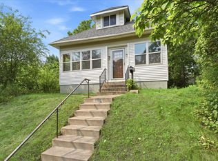 1565 7th St E, Saint Paul, MN 55106