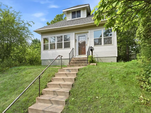 1565 7th St E, Saint Paul, MN 55106