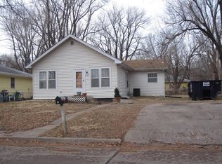 1937 Beck St, Manhattan, KS 66502