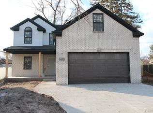 14937 Cavour St, Livonia, MI 48154