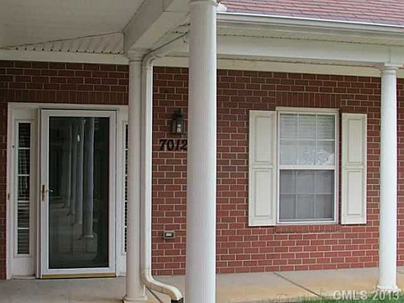 3rd image of 7012 Somerset Springs Dr
