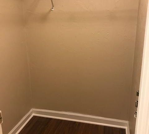 2nd image of 1915 Darryl Dr APT B