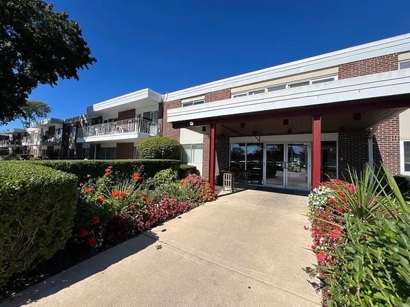 100 Deborah Ln Unit 28-A, Wheeling, IL 60090
